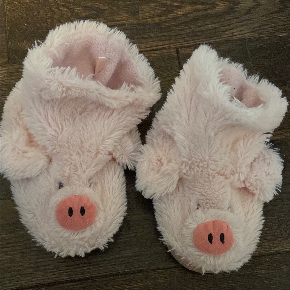 Little Blue House Hatley Fluffy Piggy Slippers